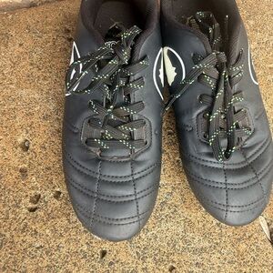 ProCat Black Soccer Cleats with Laces youth Size 2